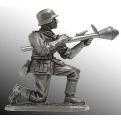 Немецки пехотинец с Фауст-патроном, 1944-45