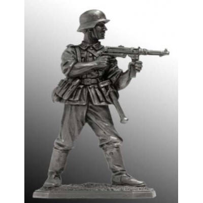 Немецкий пехотинец с MP-40, 1944-45