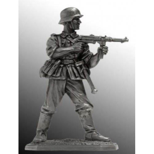 Немецкий пехотинец с MP-40, 1944-45