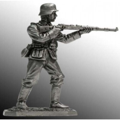 Немецкий пехотинец с винтовкой Mauser 98, 1944-45