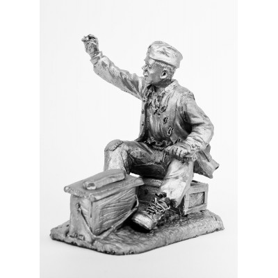 Мальчик - чистильщик обуви, 1944 г.