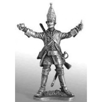 Русский гренадер драгунского полка, 1732-74