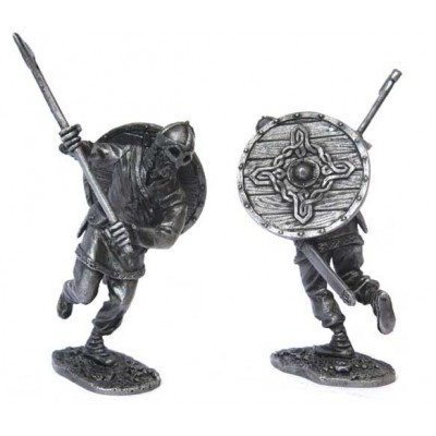 Викинг с бродексом, IX-XI век.