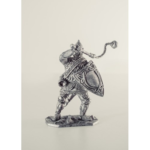 Старший дружинник с кистенем