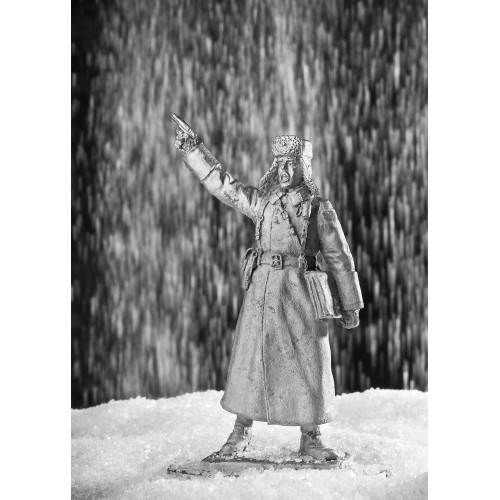 Политрук РККА 1942 г. в зимнем обмундировании