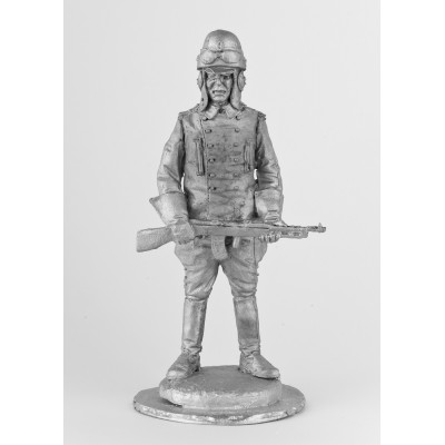 Штабс-капитан 11-го корпусного авиаотряда РИА с автоматом Федорова, 1916.г