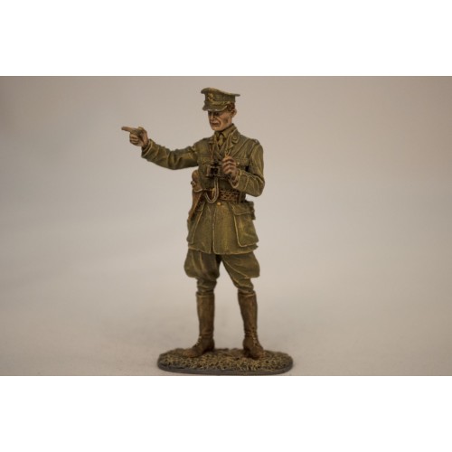 Английский офицер с биноклем 1914 г.