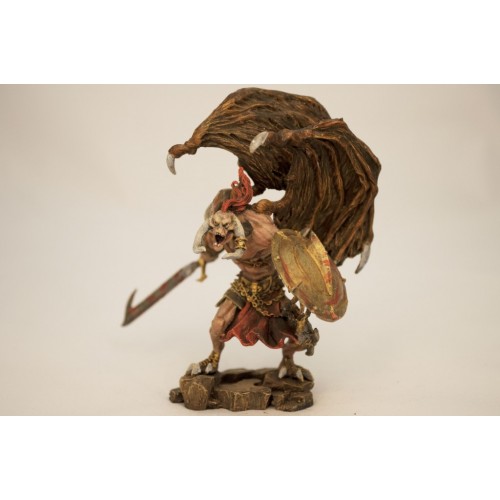 Демон с крыльями