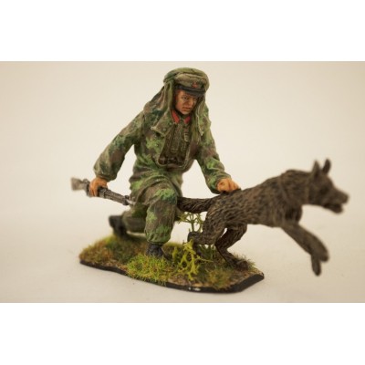 Пограничник РККА с собакой, 1941 г.